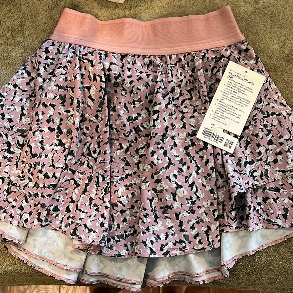 Lululemon court rival tall skirt